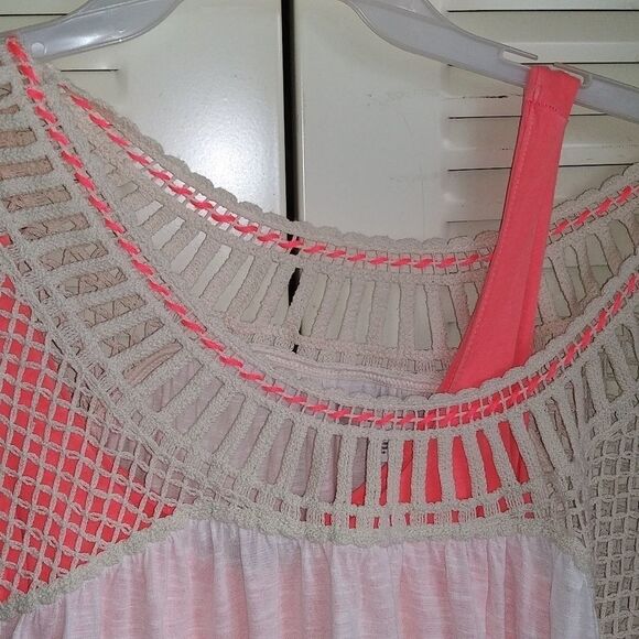 Coral/pink dress 2 piece set comes w knit sweater to throw over when chilly - Picture 4 of 9